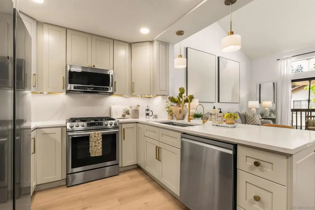 Kitchen appliance repair in a San Diego home